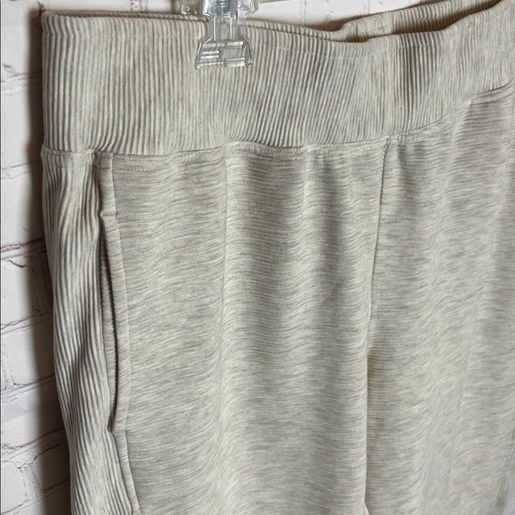 ID Ideology Ottoman-Rib Jogger Pants - Picture 4 of 11